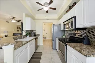 9660 Hemingway Ln, Fort Myers, FL 33913 - Photo 7