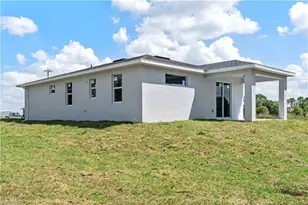 842 Naples Ave S, Lehigh Acres, FL 33974 - Photo 9