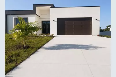 2918 Diplomat Pkwy W, Cape Coral, FL 33993 - Photo 1