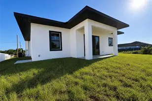 2918 Diplomat Pkwy W, Cape Coral, FL 33993 - Photo 23