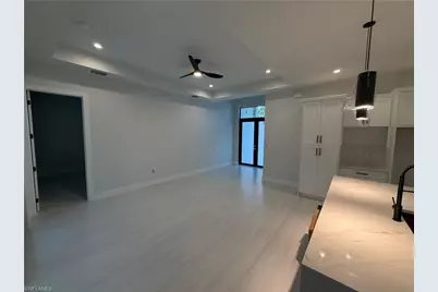 2428 31st Ave NE, Naples, FL 34120 - Photo 5