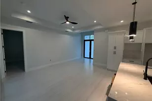 2428 31st Ave NE, Naples, FL 34120 - Photo 5