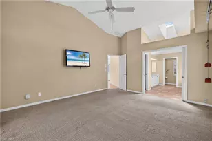 240 Stonegate Ct, Naples, FL 34119 - Photo 23