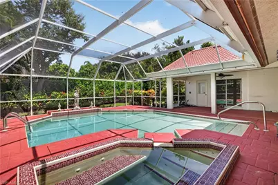 240 Stonegate Ct, Naples, FL 34119 - Photo 19