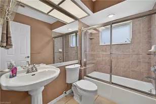 240 Stonegate Ct, Naples, FL 34119 - Photo 31