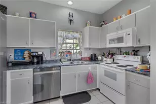 10717 Tropical Moon Ct, Estero, FL 33928 - Photo 11
