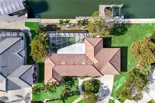 358 Grapewood Ct, Marco Island, FL 34145 - Photo 11