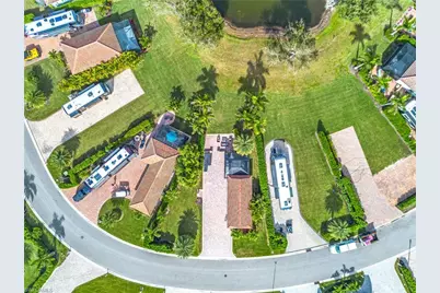 13447 Golden Palms Cir, Fort Myers, FL 33913 - Photo 3
