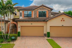 28021 Cookstown Ct, Bonita Springs, FL 34135 - Photo 3