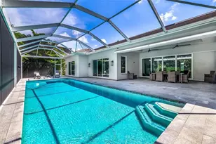 4 Willoughby Dr, Naples, FL 34110 - Photo 17