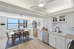 9375 Gulf Shore Dr Dr, Naples, FL 34108 - Photo 23