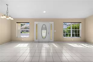 12641 Eagle Pointe Cir, Fort Myers, FL 33913 - Photo 7