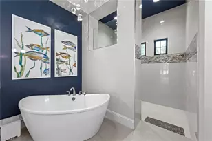 6372 Burnham Rd, Naples, FL 34119 - Photo 23