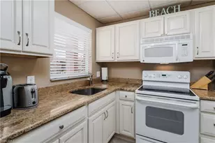 180 Turtle Lake Ct, Naples, FL 34105 - Photo 13