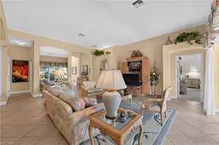 2317 Island Cove Cir, Naples, FL 34109 - Photo 9