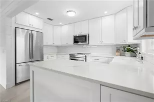 250 Lanchester Ct, Naples, FL 34112 - Photo 9