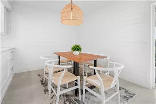 250 Lanchester Ct, Naples, FL 34112 - Photo 7