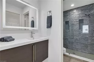 10684 Gulf Shore Dr, Naples, FL 34108 - Photo 17