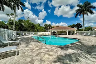1164 Oxford Ln, Naples, FL 34105 - Photo 5