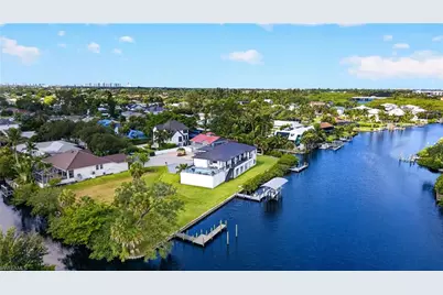 27218 High Seas Ln, Bonita Springs, FL 34135 - Photo 21