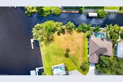 27218 High Seas Ln, Bonita Springs, FL 34135 - Photo 15