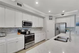 17270 Cherrywood Ct, Bonita Springs, FL 34135 - Photo 5