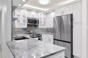 320 Seaview Ct, Marco Island, FL 34145 - Photo 5