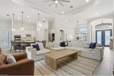 2327 Somerset Pl, Naples, FL 34120 - Photo 3