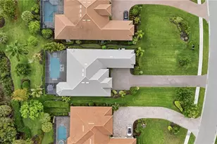 2327 Somerset Pl, Naples, FL 34120 - Photo 41