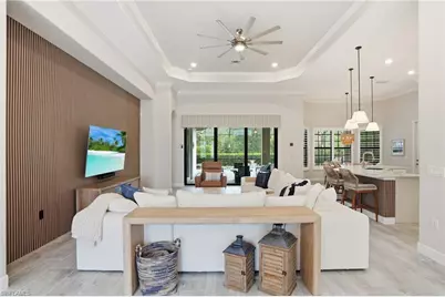 2327 Somerset Pl, Naples, FL 34120 - Photo 5