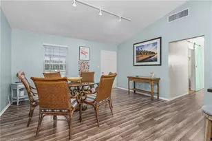 1281 10th St N, Naples, FL 34102 - Photo 9