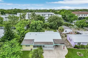 1281 10th St N, Naples, FL 34102 - Photo 25