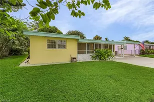 1281 10th St N, Naples, FL 34102 - Photo 3