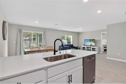3013 41st St SW, Lehigh Acres, FL 33976 - Photo 11