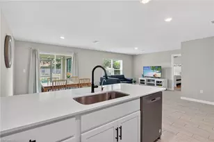 3013 41st St SW, Lehigh Acres, FL 33976 - Photo 11