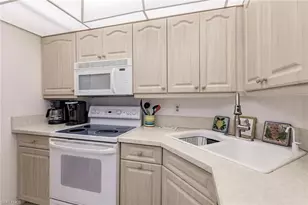260 Seaview Ct, Marco Island, FL 34145 - Photo 13