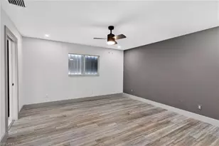 610 SE 21st Ln, Cape Coral, FL 33990 - Photo 19