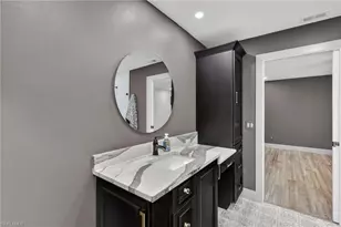 610 SE 21st Ln, Cape Coral, FL 33990 - Photo 23