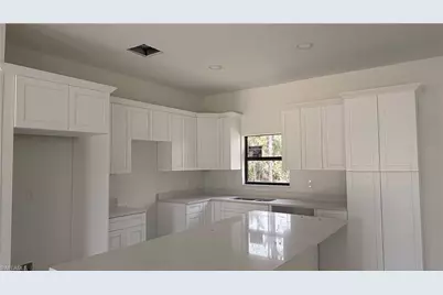 5233 NE 44 St, Naples, FL 34120 - Photo 3