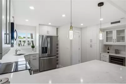 9 High Point Cir N #108, Naples, FL 34103 - Photo 9