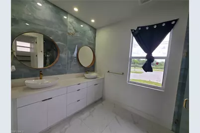 331 Nelson Rd N, Cape Coral, FL 33993 - Photo 21