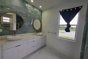331 Nelson Rd N, Cape Coral, FL 33993 - Photo 21
