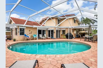 1256 Naples Lake Dr, Naples, FL 34104 - Photo 9