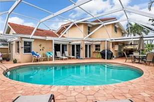 1256 Naples Lake Dr, Naples, FL 34104 - Photo 9