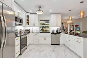 1256 Naples Lake Dr, Naples, FL 34104 - Photo 15