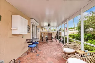 1256 Naples Lake Dr, Naples, FL 34104 - Photo 11