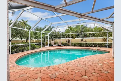 1256 Naples Lake Dr, Naples, FL 34104 - Photo 7