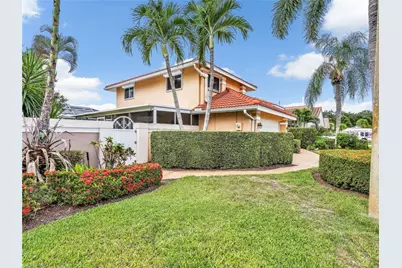 1256 Naples Lake Dr, Naples, FL 34104 - Photo 3