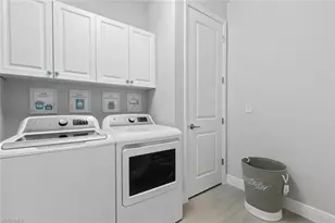 2549 Seychelles Dr, Naples, FL 34112 - Photo 25