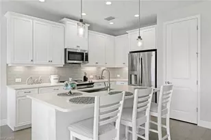 2549 Seychelles Dr, Naples, FL 34112 - Photo 9